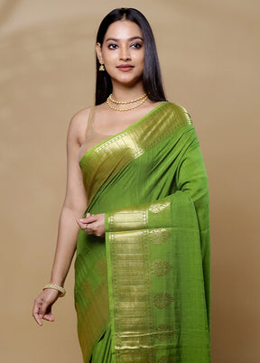 Green Dupion Silk Saree With Blouse Piece