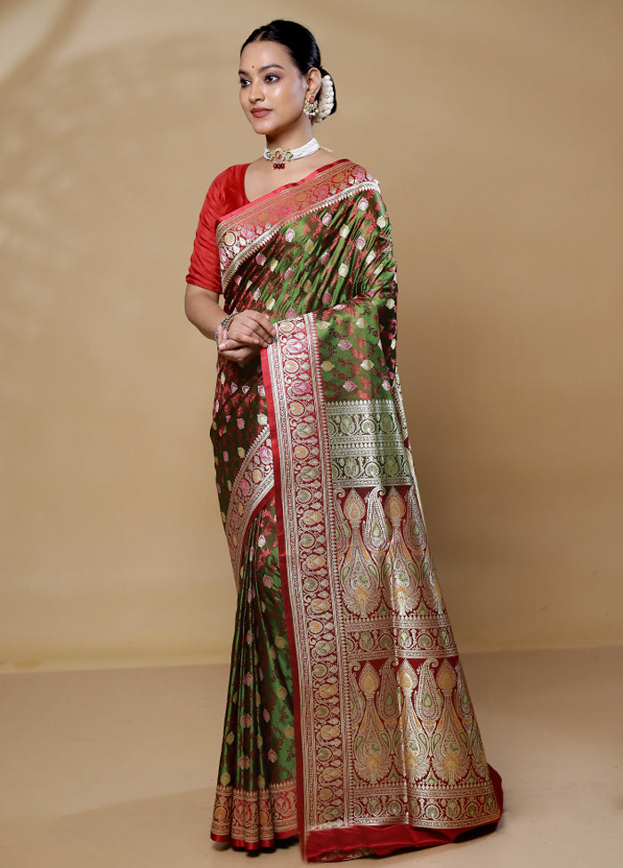 Green Handloom Tanchoi Pure Silk Saree With Blouse Piece