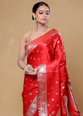 Red Banarasi Silk Saree With Blouse Piece