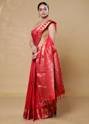 Red Kanjivaram Silk Saree With Blouse Piece