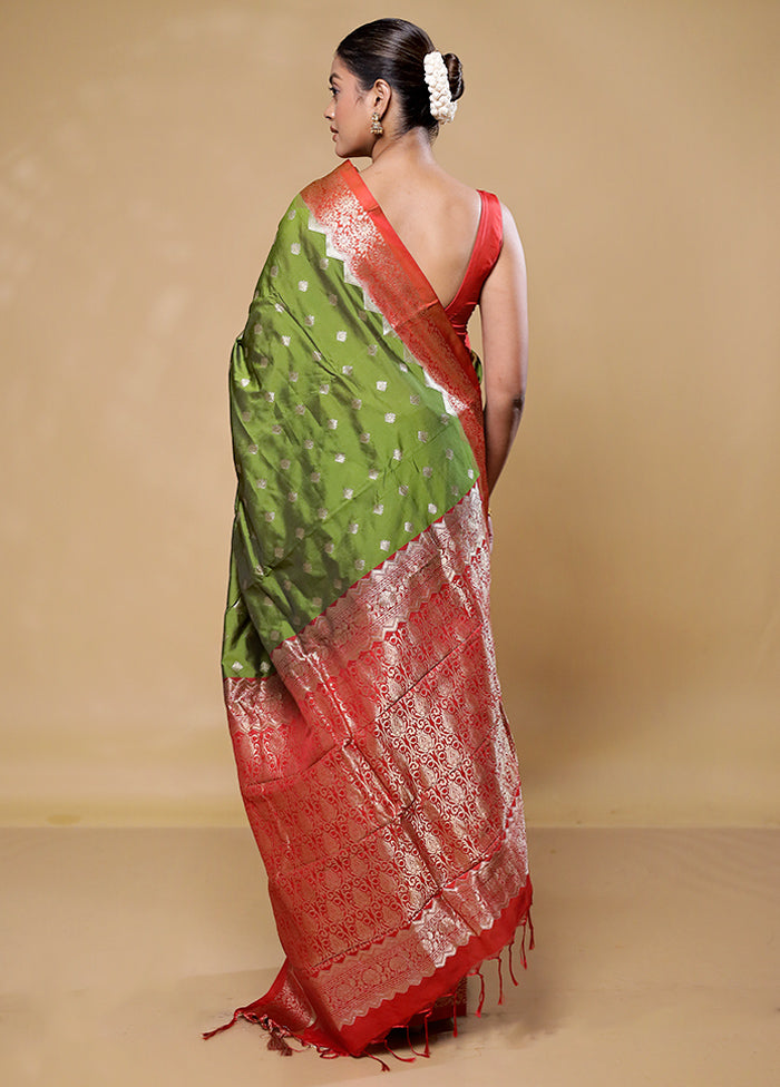 Green Kanjivaram Silk Saree With Blouse Piece