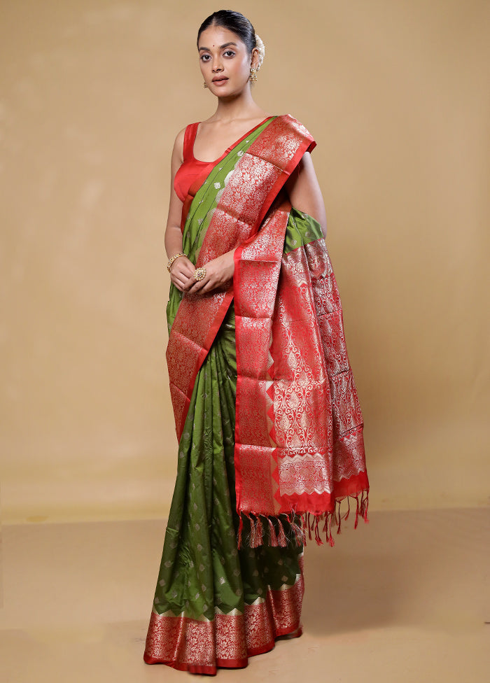 Green Kanjivaram Silk Saree With Blouse Piece