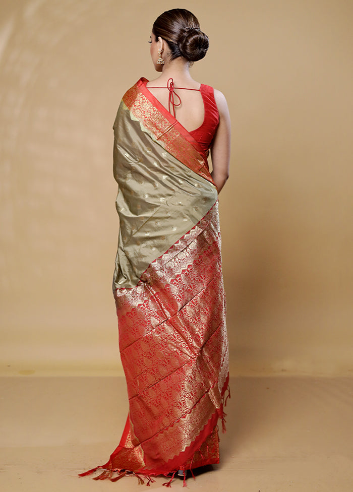 Green Kanjivaram Silk Saree With Blouse Piece