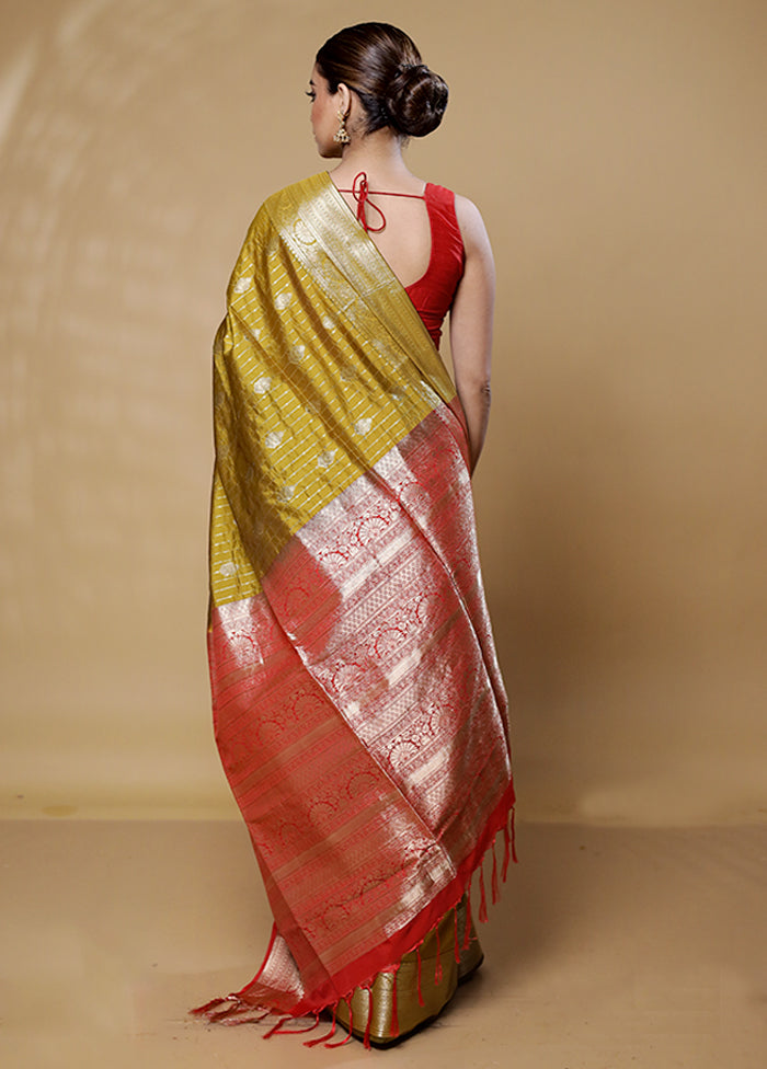 Green Kanjivaram Silk Saree With Blouse Piece