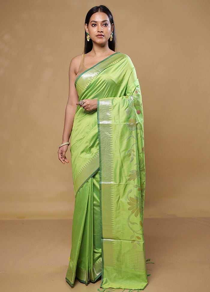 Green Dupion Silk Saree With Blouse Piece