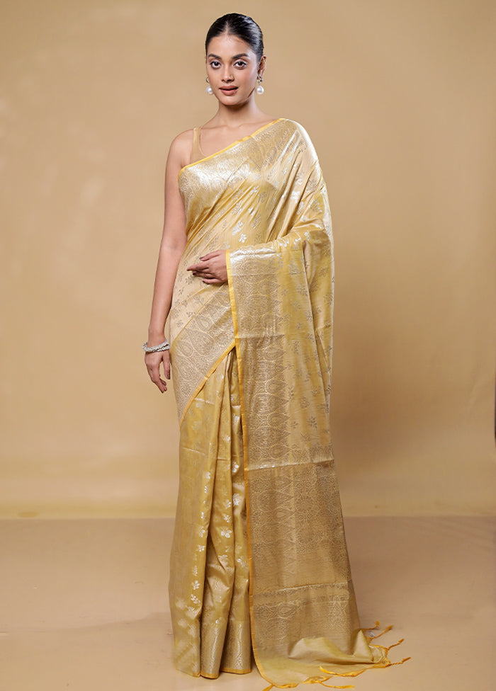 Yellow Cotton Saree With Blouse Piece