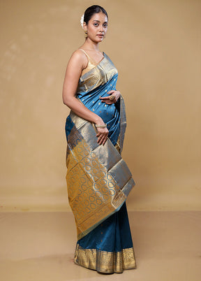 Blue Handloom Kanjivaram Pure Silk Saree With Blouse Piece