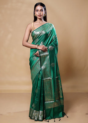 Green Dupion Silk Saree With Blouse Piece