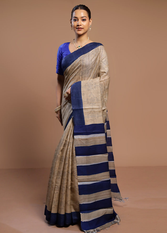 Cream Handloom Tussar Pure Silk Saree With Blouse Piece