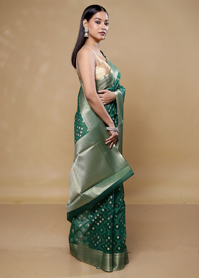 Green Cotton Saree With Blouse Piece