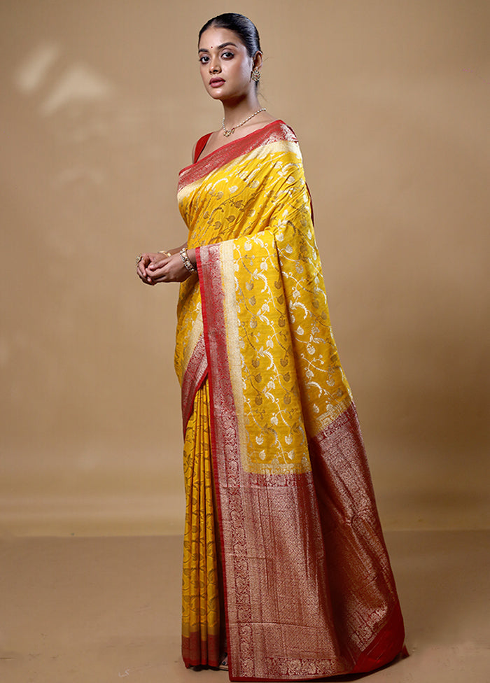 Yellow Georgette Saree With Blouse Piece