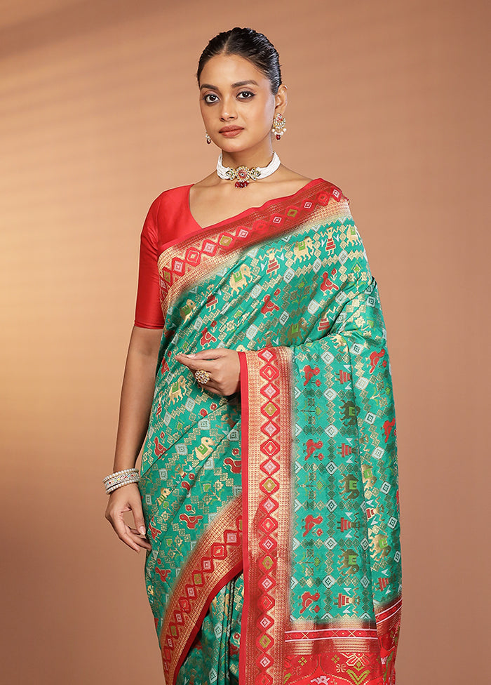Green Dupion Silk Saree With Blouse Piece