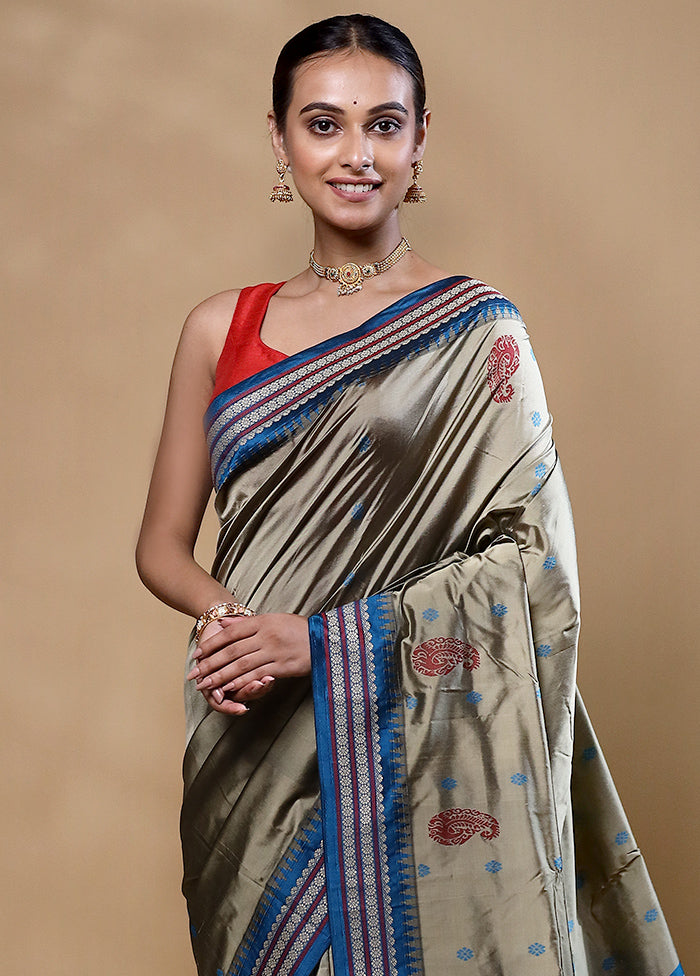 Grey Kanjivaram Silk Saree With Blouse Piece