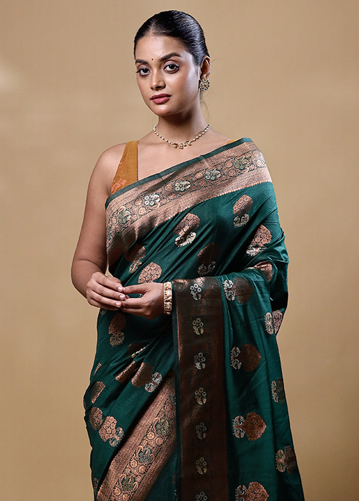 Green Dupion Silk Saree With Blouse Piece