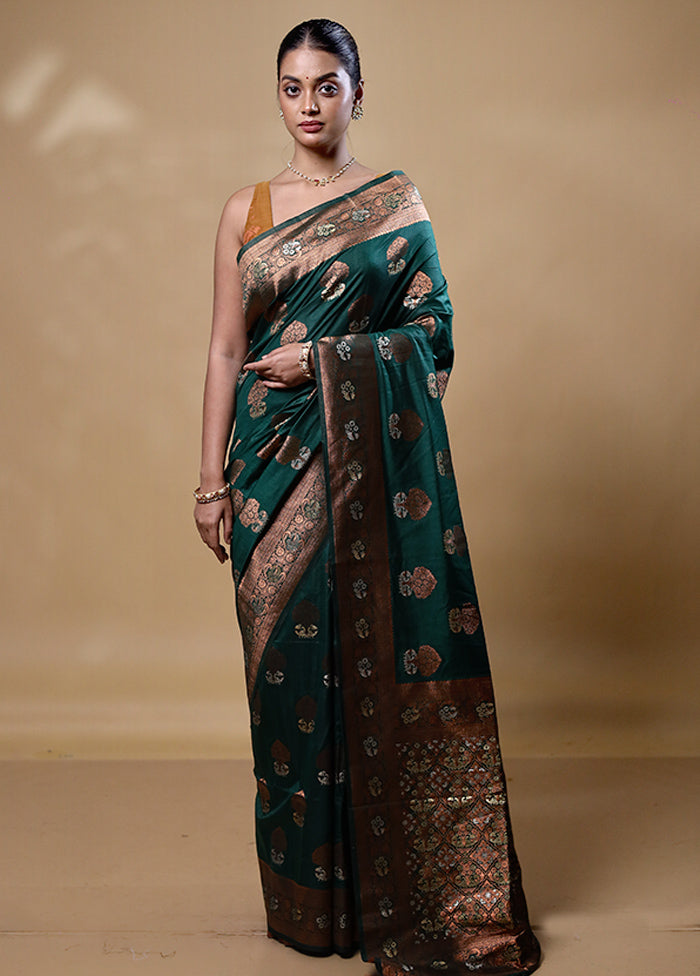 Green Dupion Silk Saree With Blouse Piece