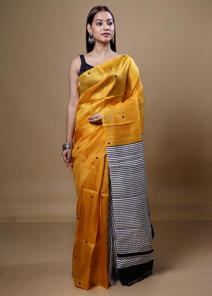 Yellow Printed Pure Silk Saree Without Blouse Piece