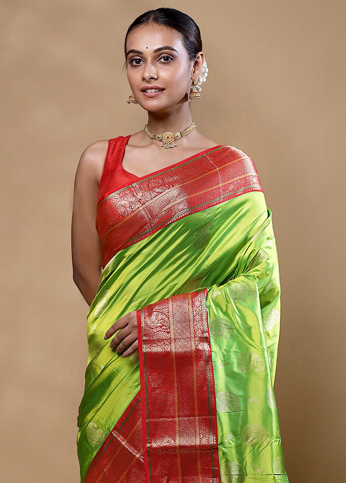 Green Handloom Kanchipuram Pure Silk Saree With Blouse Piece