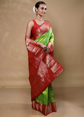 Green Handloom Kanchipuram Pure Silk Saree With Blouse Piece