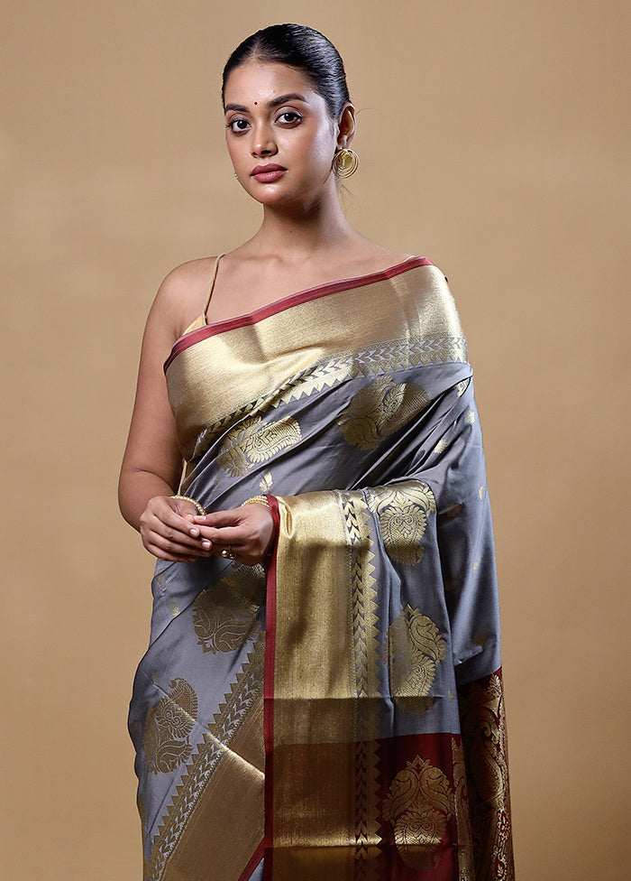 Grey Kanjivaram Silk Saree With Blouse Piece