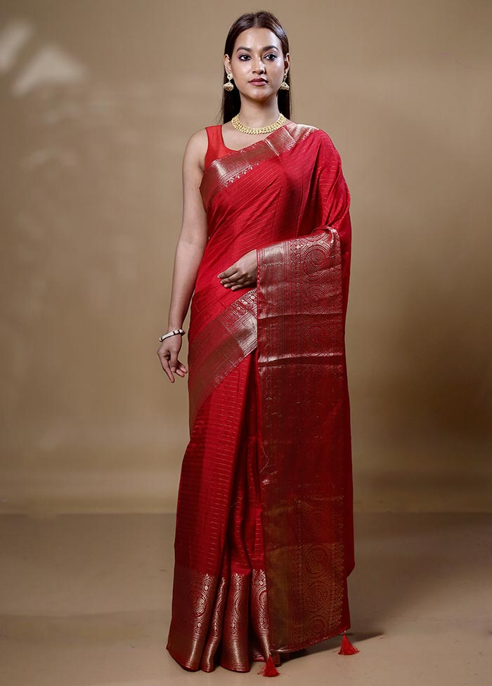 Red Dupion Silk Saree With Blouse Piece