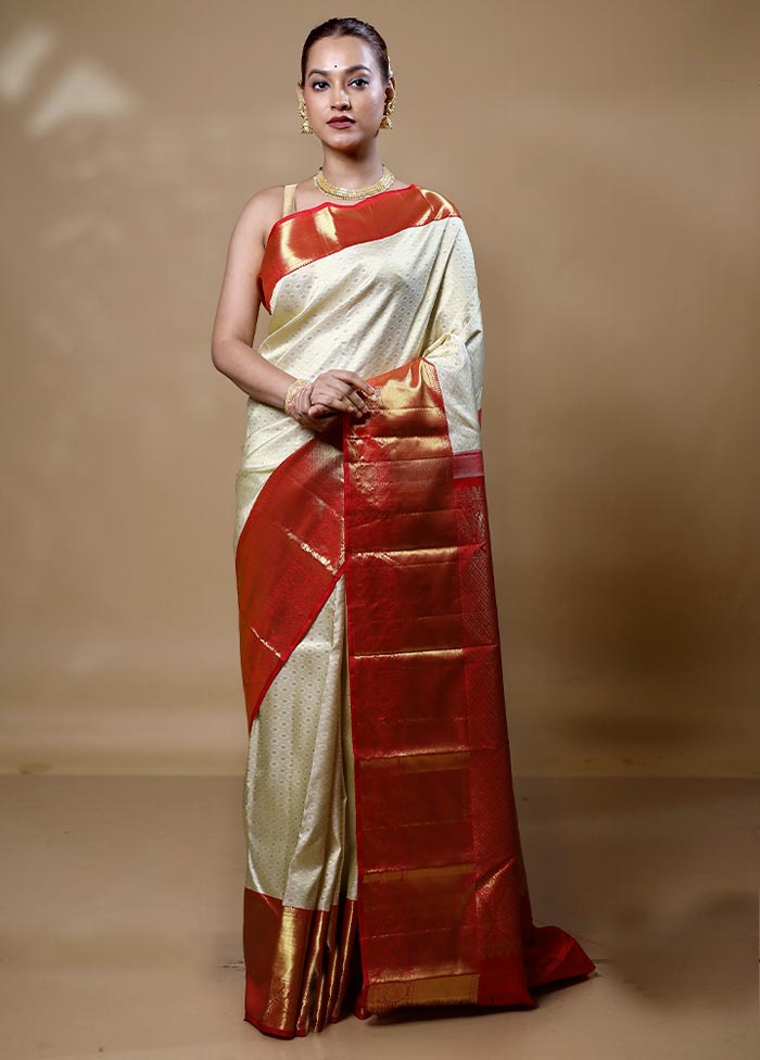 White Handloom Kanchipuram Pure Silk Saree With Blouse Piece