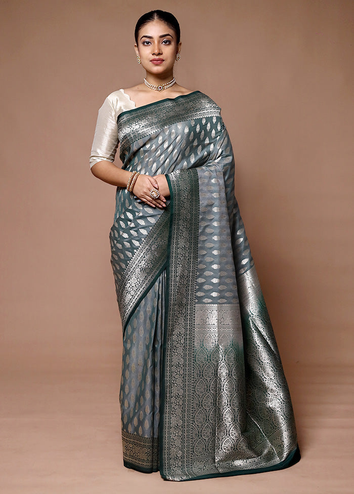 Green Uppada Silk Saree With Blouse Piece