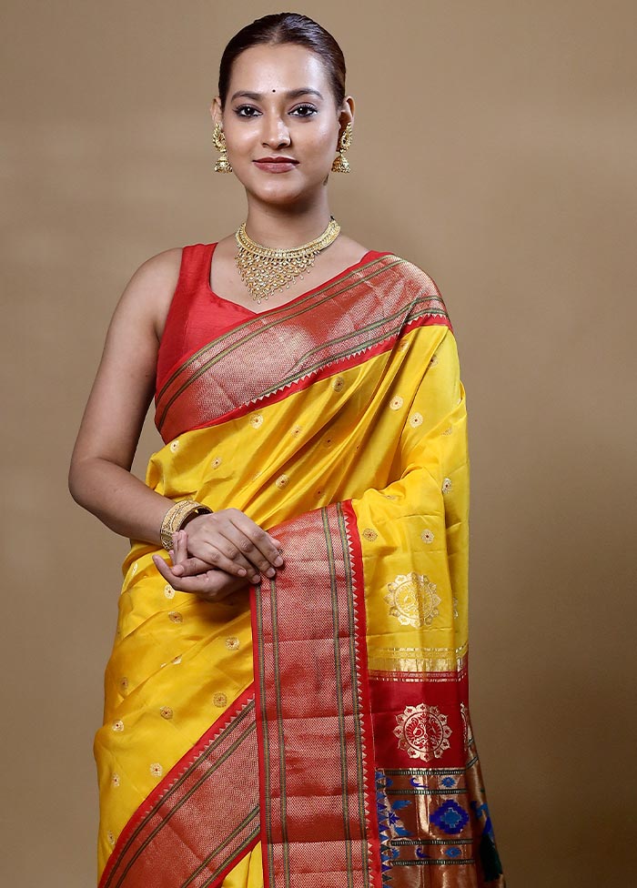 Yellow Handloom Kanchipuram Pure Silk Saree With Blouse Piece