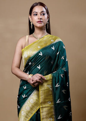 Green Dupion Silk Saree With Blouse Piece