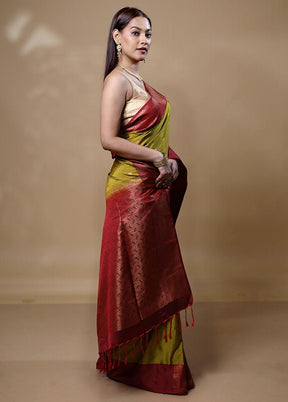 Green Dupion Silk Saree With Blouse Piece