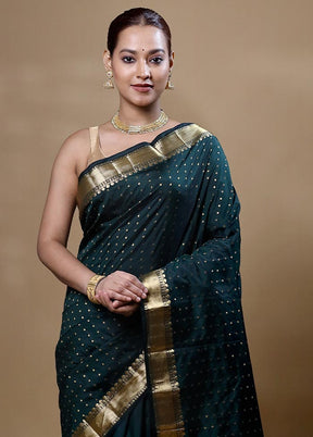 Green Hazar Butti Kanjivaram Silk Saree With Blouse Piece