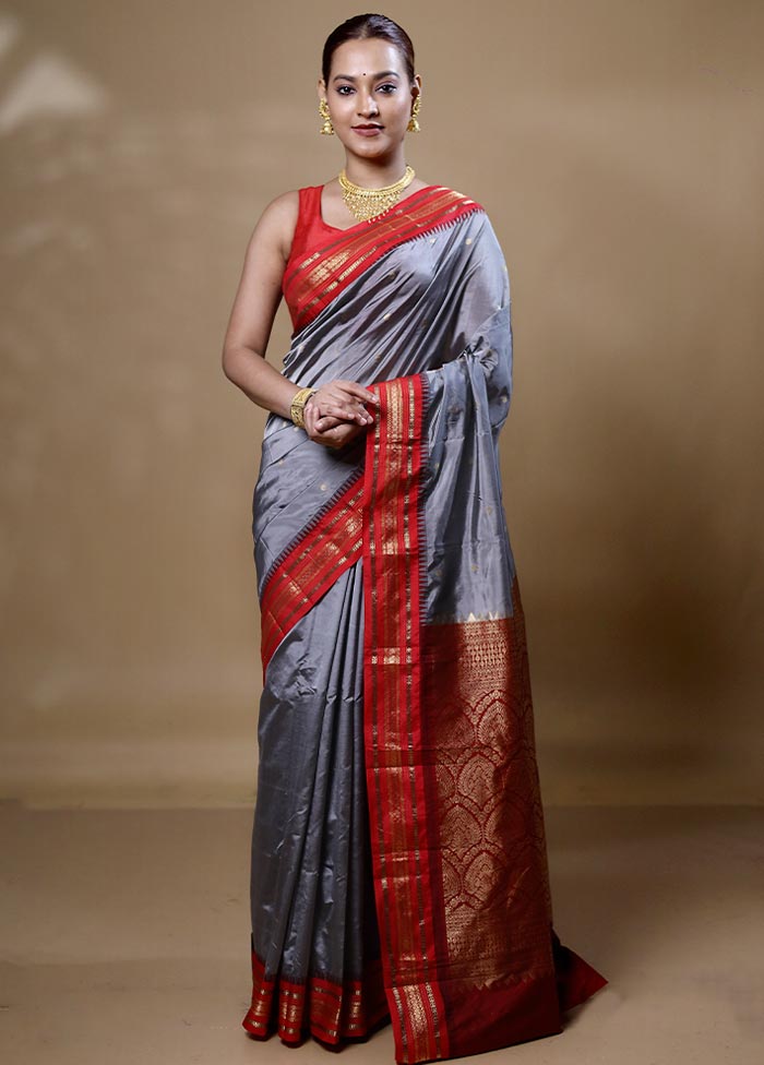 Grey Handloom Kanjivaram Pure Silk Saree With Blouse Piece