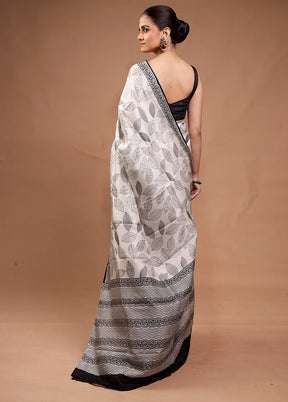 Cream Printed Pure Silk Saree Without Blouse Piece