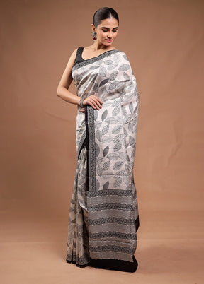 Cream Printed Pure Silk Saree Without Blouse Piece