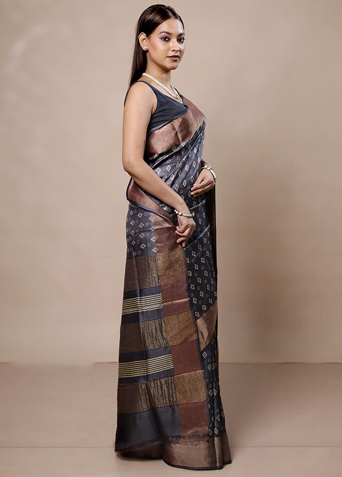 Grey Tussar Silk Saree With Blouse Piece