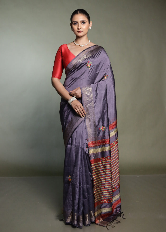 Grey Handloom Tussar Pure Silk Saree With Blouse Piece