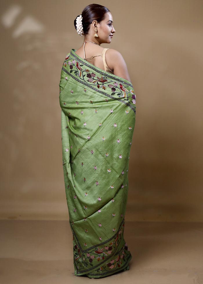 Green Handloom Tussar Pure Silk Saree With Blouse Piece