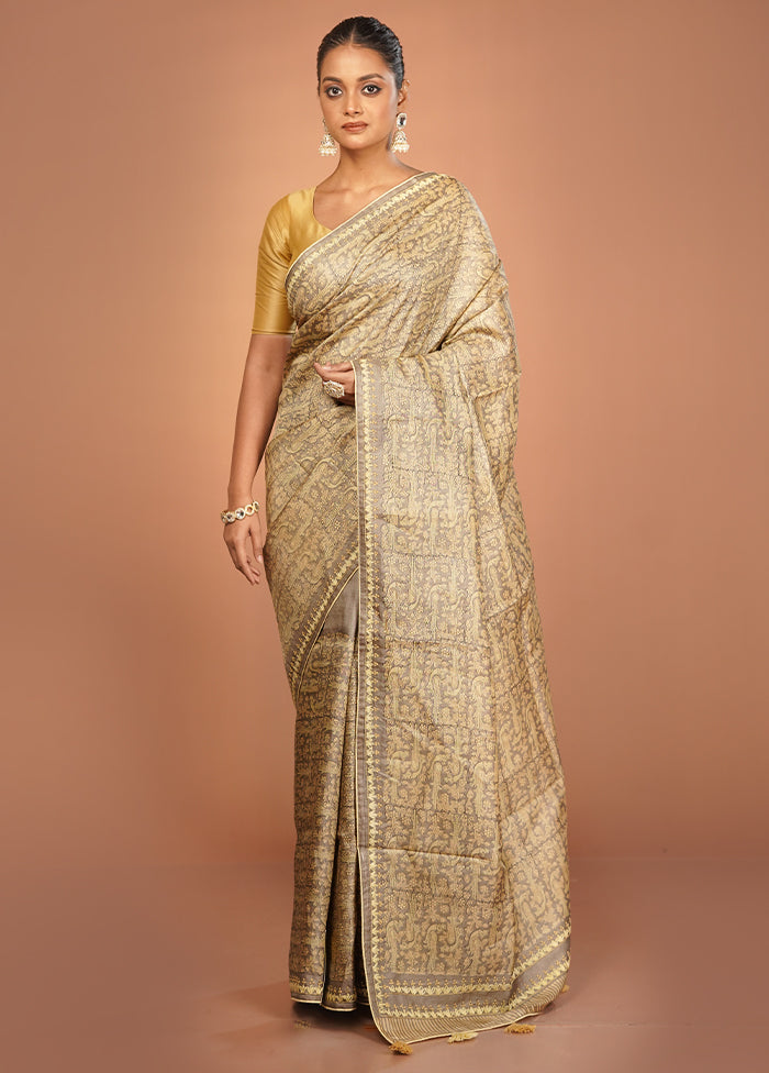Cream Handloom Tussar Pure Silk Saree With Blouse Piece