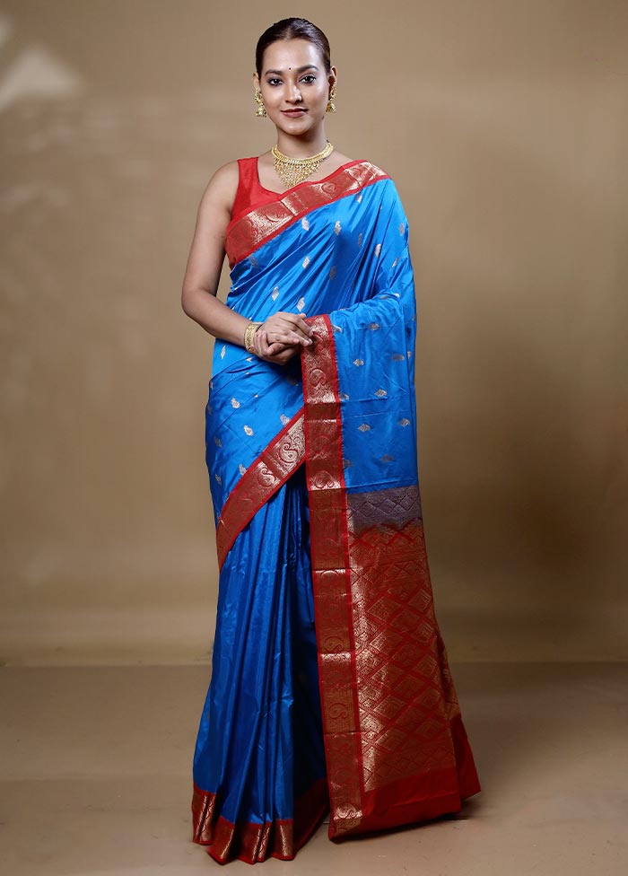 Blue Handloom Kanjivaram Pure Silk Saree With Blouse Piece