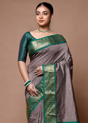 Grey Kanjivaram Silk Saree With Blouse Piece