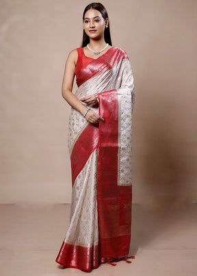 White Kora Silk Saree With Blouse Piece