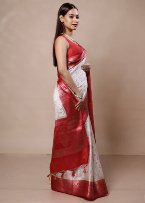 White Kora Silk Saree With Blouse Piece