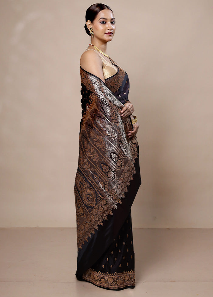 Wine Banarasi Silk Saree With Blouse Piece