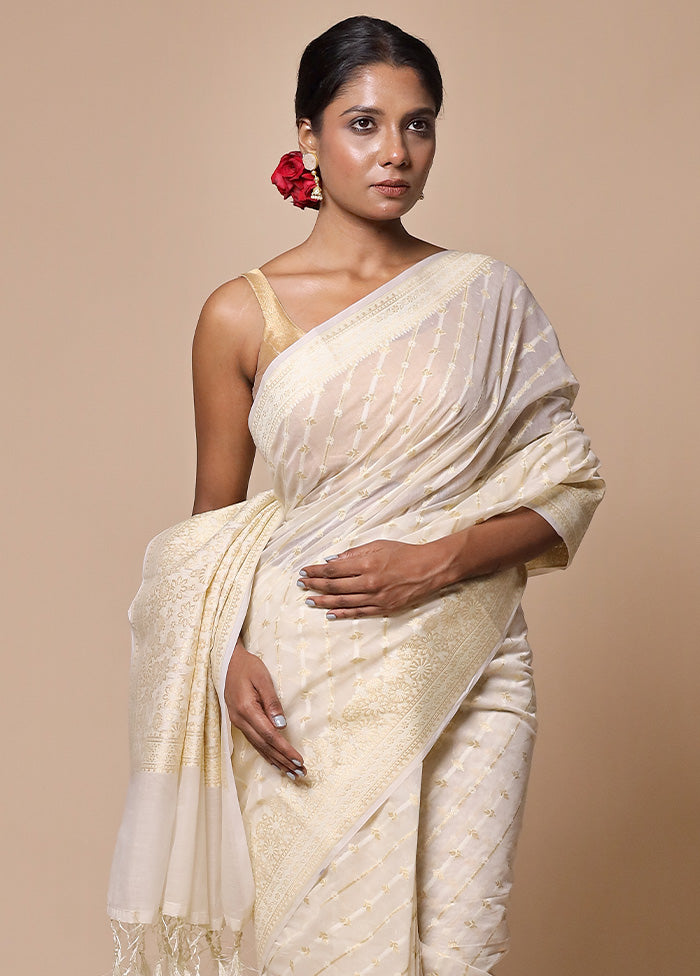 White Kora Silk Saree With Blouse Piece