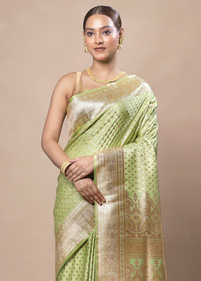 Green Banarasi Silk Saree With Blouse Piece