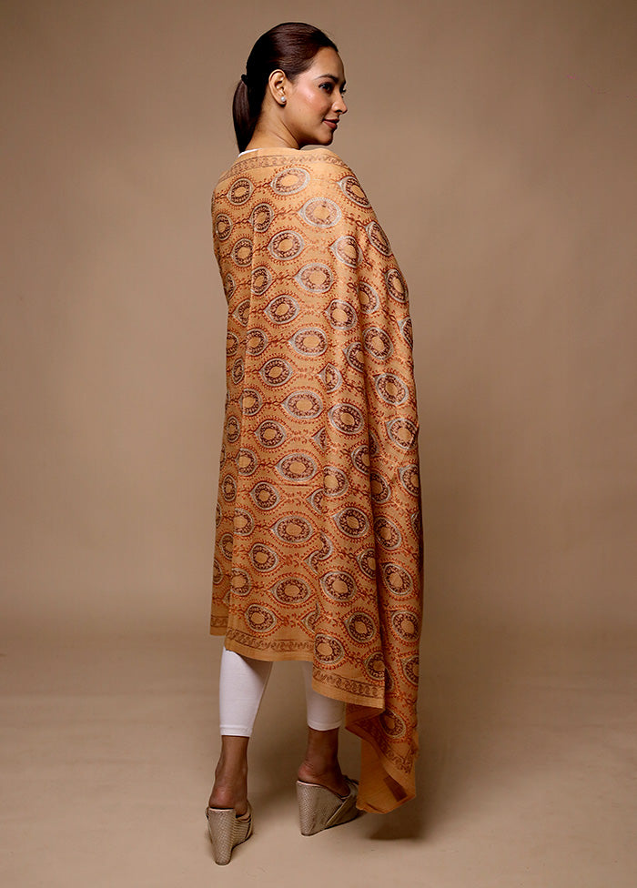 Cream Butta Work With Zari Woven Border Shawl