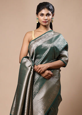 Green Dupion Silk Saree With Blouse Piece