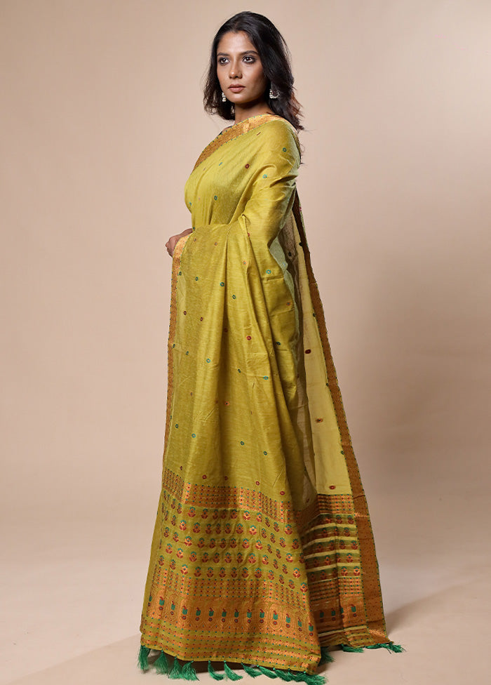 Green Assam Silk Saree With Blouse Piece