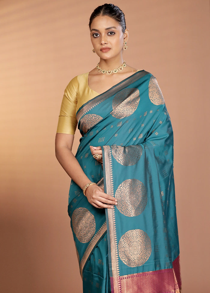 Green Kanjivaram Silk Saree With Blouse Piece