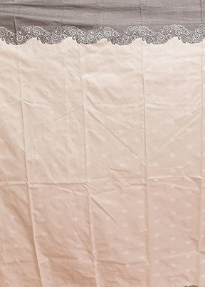 Cream Kanjivaram Silk Saree With Blouse Piece