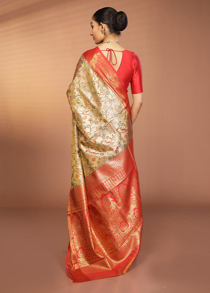Gold Kanjivaram Silk Saree With Blouse Piece